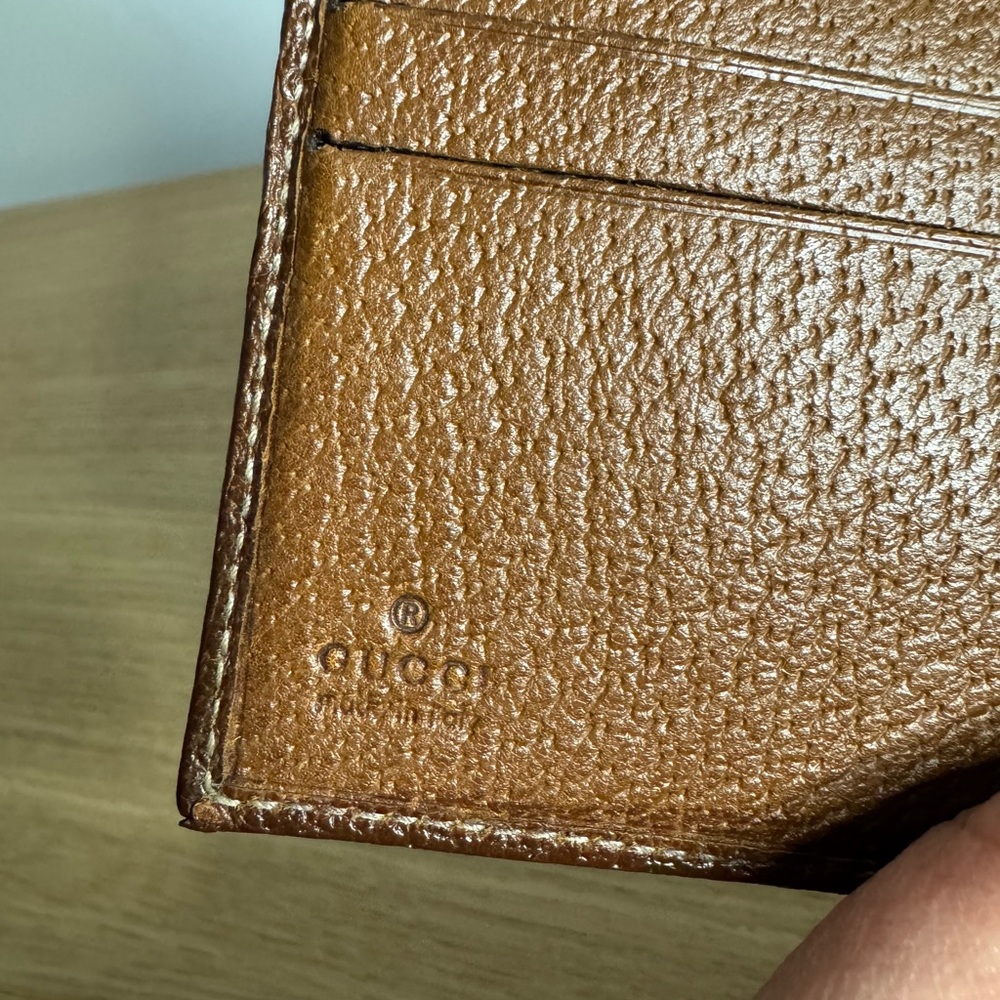 Authentic Gucci Brown monogram bifold wallet - Picture 10 of 16